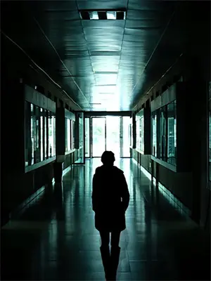 刚灭完火楼道是不是没有浓烟了